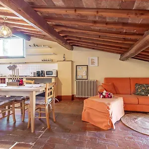 Fuga Romantica A , Montepulciano Stazione Italia